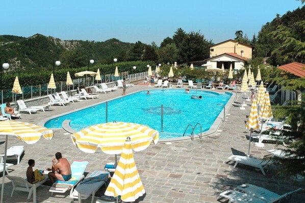 Apartment | Pool | Outdoor pool