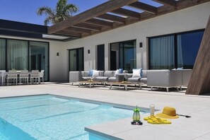 House | Pool | Indoor pool, outdoor pool - Holiday Home in San Bartolome de Tirajana (San Bartolomé de Tirajana)