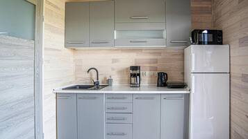 House | Private kitchen | Electric kettle, toaster, high chair