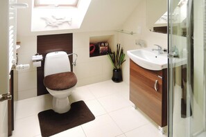 Apartment | Badezimmer