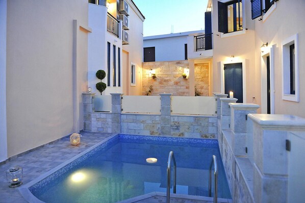 Pool - Apartment Just Steps From the Sea (Mylopotamos)