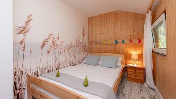 House | 2 bedrooms, individually furnished, bed sheets