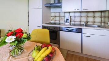 Bungalow | Private kitchen | Toaster