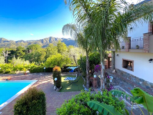 Holiday Home With Pool in Francavilla di Sicilia