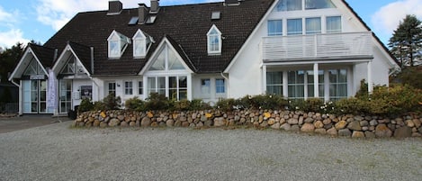 Apartment | Exterior