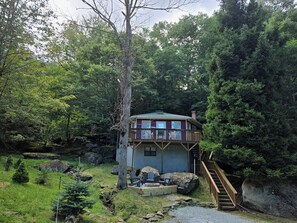 Exterior - New Kitchen! ‖ Dogs ‖ 2 Mins to Slopes ‖ Paved Road Access (Beech Mountain)