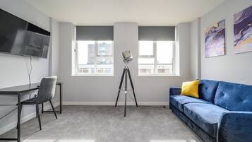 Estúdio superior | Área de estar | Smart TV 50 polegadas com canais digitais