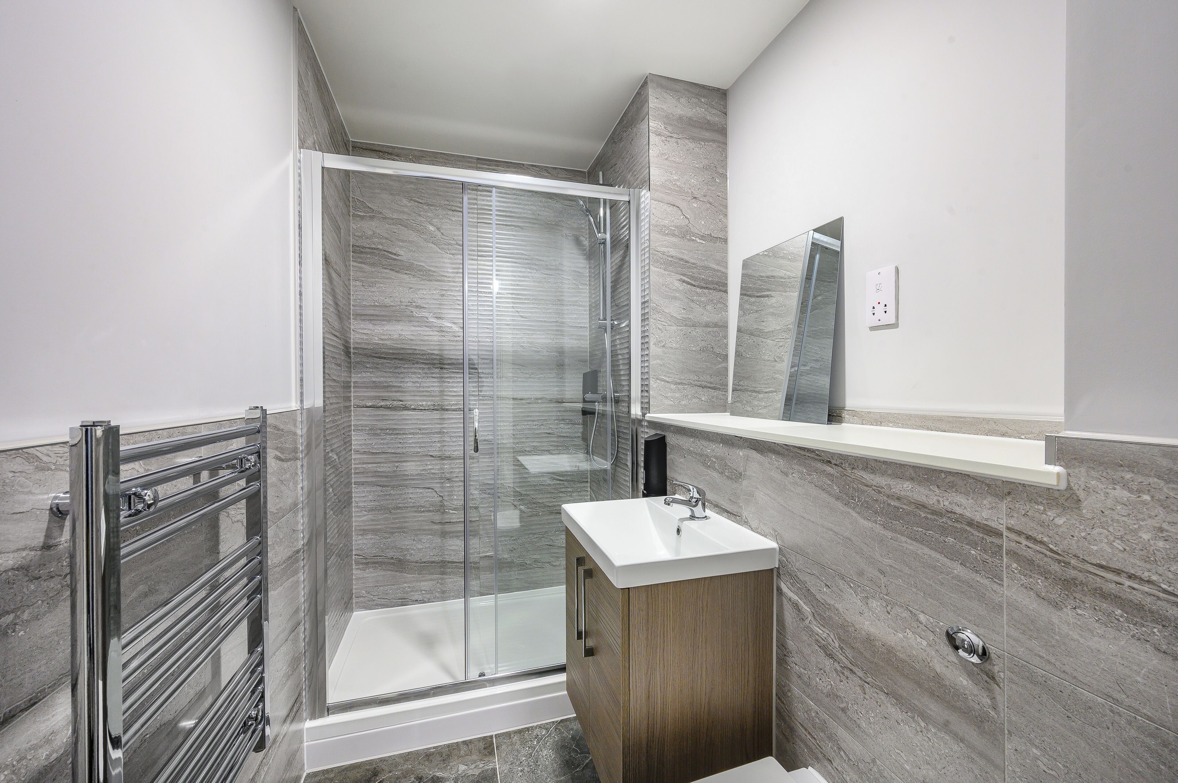 Superior Studio | Bathroom