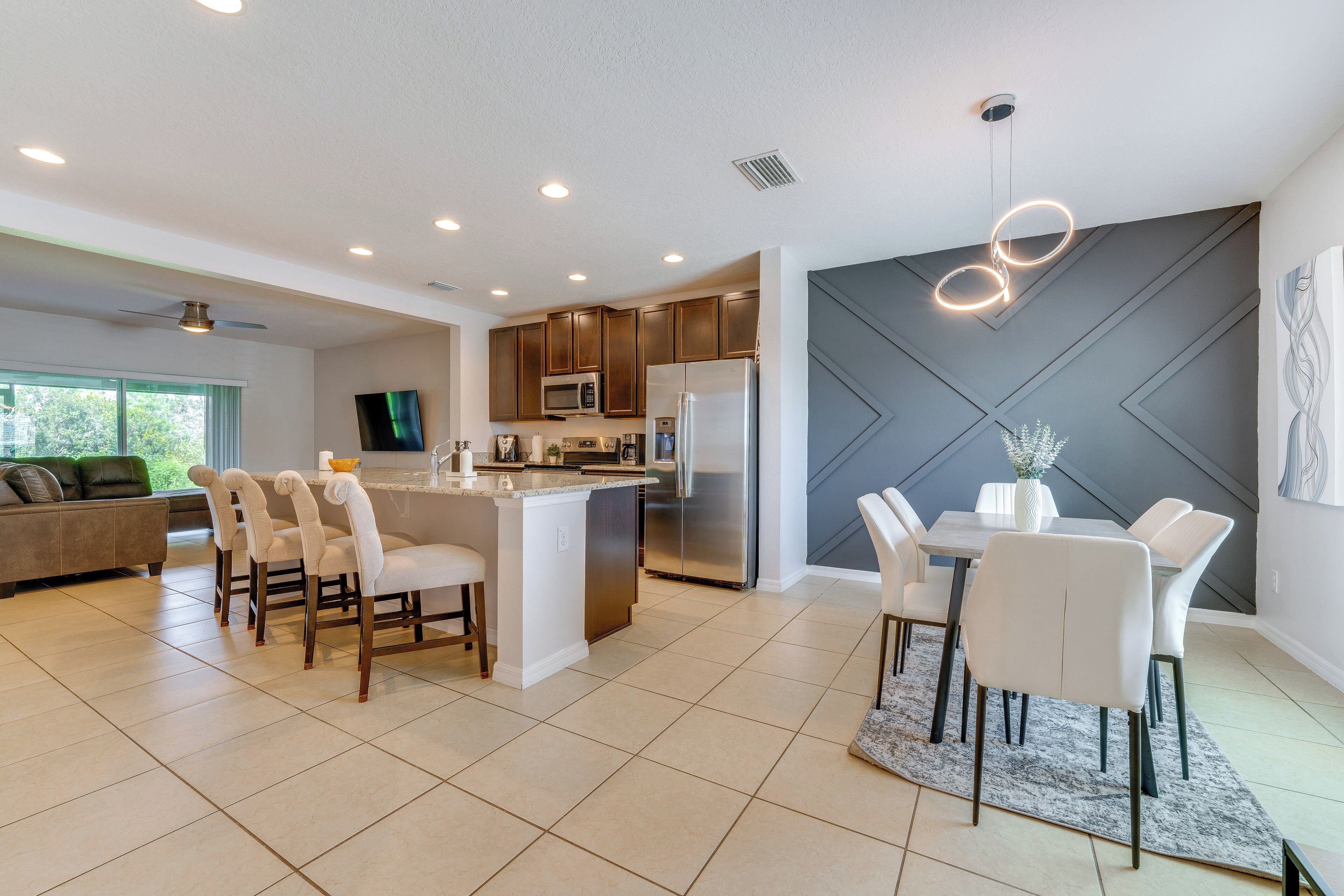 Apartment (3 Bedrooms) | Front of property