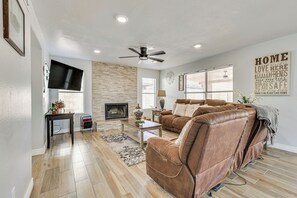 House (4 Bedrooms) | Interior