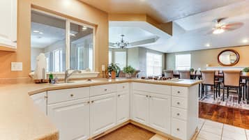 House (Multiple Bedrooms) | Interior