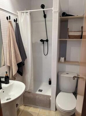 Hair dryer, towels, soap, toilet paper - Cullera, beachfront (Cullera)