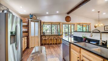 ู
ูุฒู (3 Bedrooms) | ุงูู
ูุดุฃุฉ ู
ู ุงูุฏุงุฎู