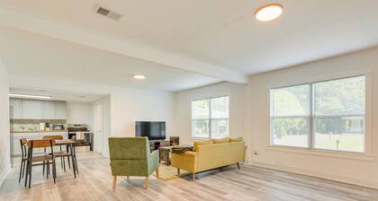 Charming Mobile Vacation Rental: 4 Mi to Downtown!