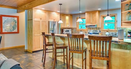 Thendara Cabin on Moose River w/ Game Room!