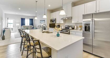 Beautiful Family Retreat By Pasquotank River!