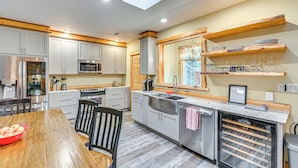 Interior - Tree Tops Retreat ~ 19 Mi to Lake George! (Chestertown)