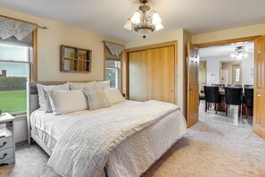 House (4 Bedrooms) | Interior - Marion Retreat w/ Patio, Grills & Fire Pit (Marion)