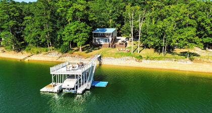 Lewis Smith Lake Retreat w/ Dock & Deck!