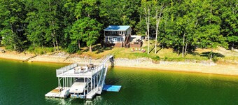 Lewis Smith Lake Retreat w/ Dock & Deck!