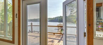 Lewis Smith Lake Retreat w/ Dock & Deck!