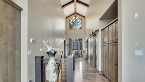 Interior - Aspen Valley, Deadwood SD (Sturgis)