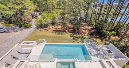 Timeless 30A|Easy Beach Access|Private Pool|Outdoor Fireplace|Directly on Lake