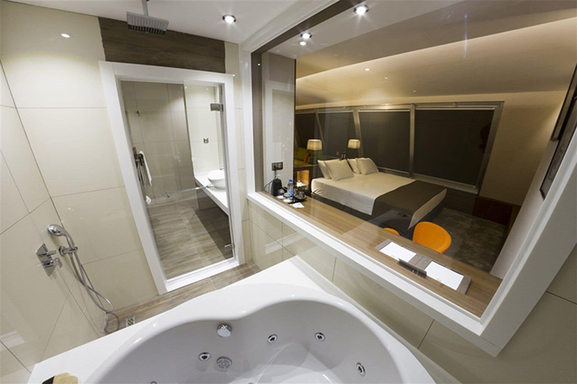 Roof Suit | Bathroom | Hair dryer, bathrobes, slippers, towels