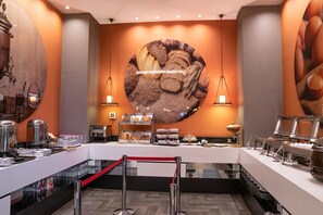 Daily buffet breakfast (TRY 10 per person) - Sam Royal Hotel (Eskisehir)