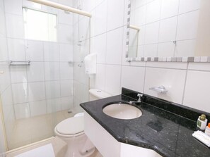 Doccia, asciugacapelli, asciugamani