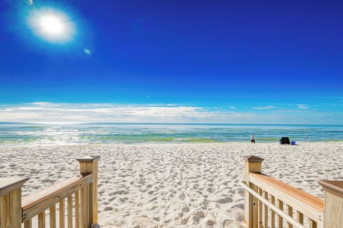 Beach Colony E3B - Beautiful Gulf Front 3BR Condo