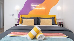 3 bedrooms, desk, WiFi, bed sheets