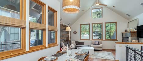 Townhome, 2 Bedrooms | Private kitchen