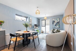 2 bedrooms, individually decorated, individually furnished