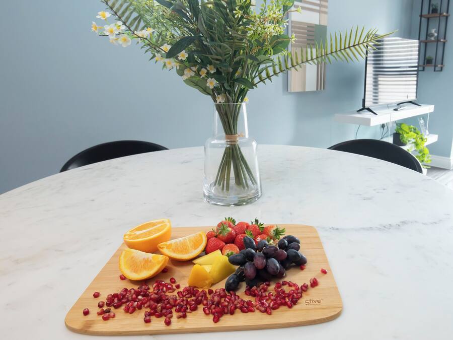 2 bedrooms, individually decorated, individually furnished