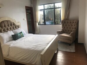 Appartement Deluxe, balcon, vue ville | Décoration personnalisée, ameublement personnalisé, Wi-Fi gratuit