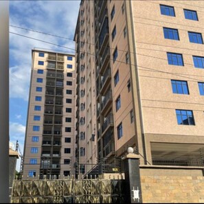 Exterior detail - Denis Gardens Apartments Kilimani (Nairobi)