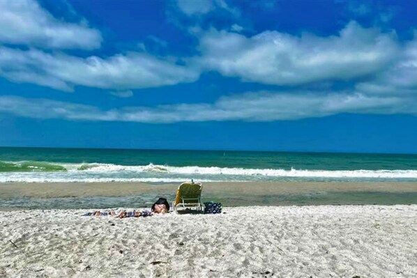 Tæt på stranden