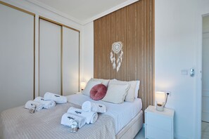 2 slaapkamers, een strijkplank/strijkijzer, wifi, beddengoed