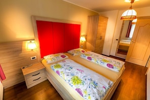 Apartment | 3 bedrooms, individually furnished, bed sheets - Apartment Ortisei Near Seiser Alm Ski Lift (Santa Cristina Val Gardena)