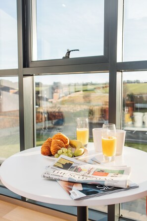 Wifi gratis y ropa de cama