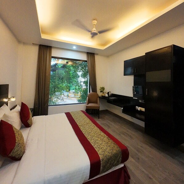 Deluxe Double Room, City View | Desk, laptop workspace, free WiFi, bed sheets - ACE 7 Hotel and Residence (Gurugram)