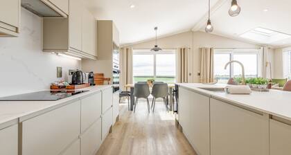 Eden View Estate | Eden Lodge