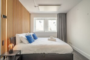 2 chambres, fer et planche à repasser, Wi-Fi gratuit, draps fournis