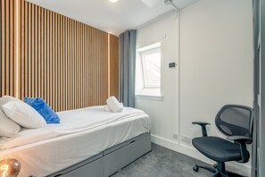 2 多间卧室、熨斗/熨衣板、免费 WiFi、床单