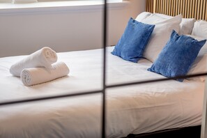 2 多间卧室、熨斗/熨衣板、免费 WiFi、床单