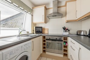 Réfrigérateur, micro-ondes, four, lave-vaisselle