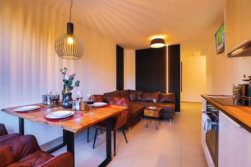 Perle der Wetterau
Parkplatz - Küche - Smart TV