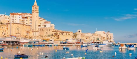 2 bedrooms, Internet