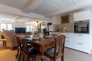 Apartament | Cuina privada | Bullidora elèctrica i torradora 